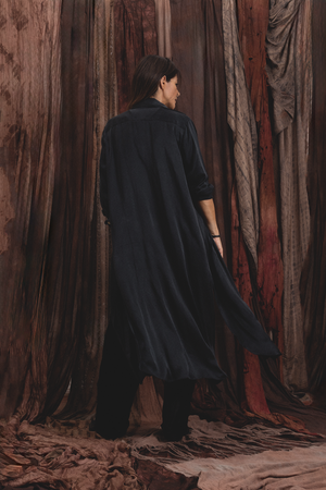 Sandwashed Satin Kurta – Noir