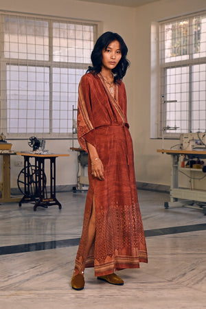 100% Crepe Silk Ayanna Dress from Savannah Collection by The White Raven Women Clothing